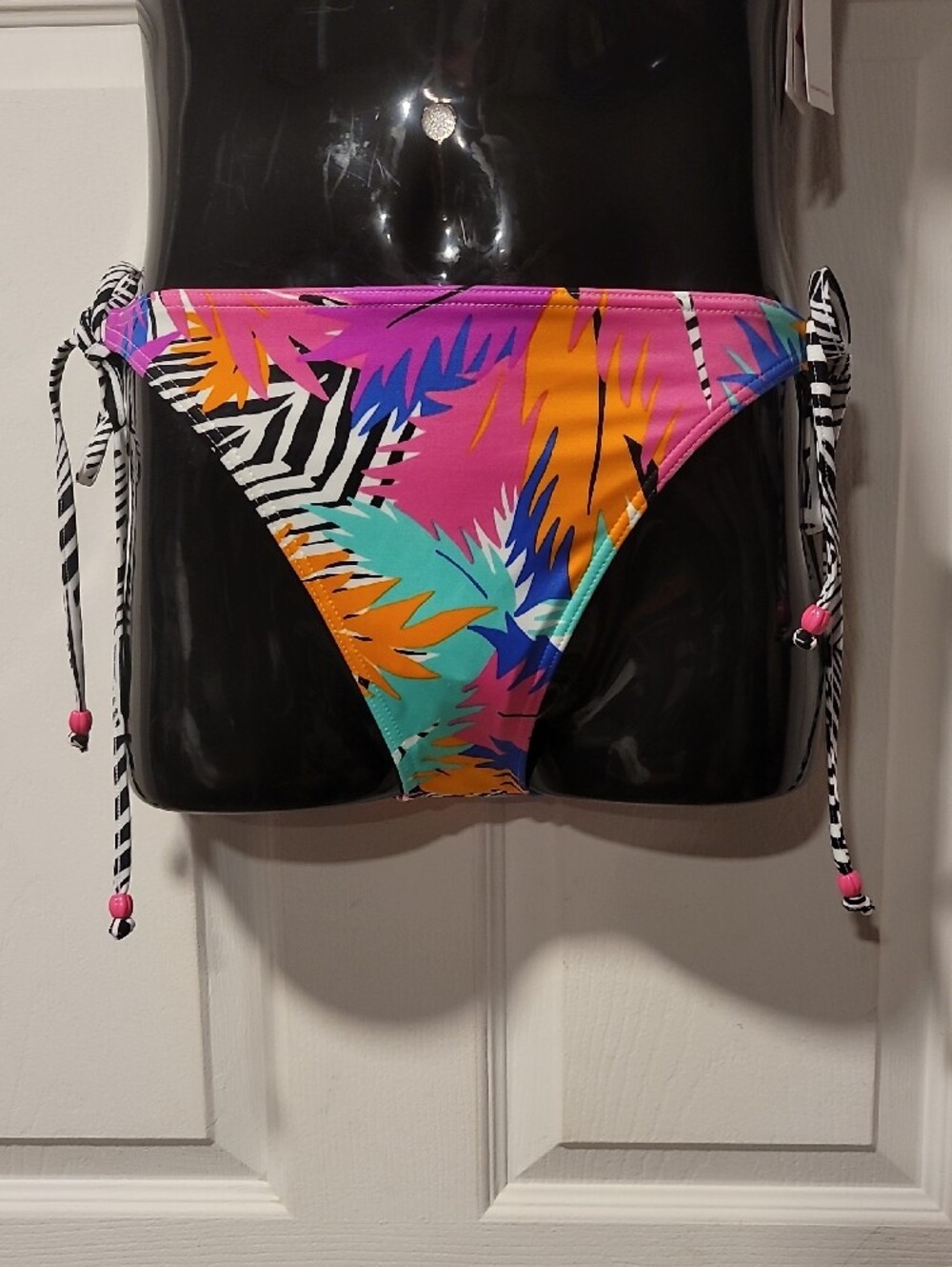 Freya Black Halter Underwire Top with Multicolor Tropical Tie-Side Bottom - Picture 6 of 8